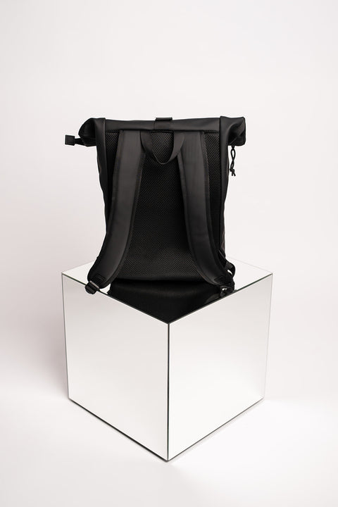 BACKPACK BLACK