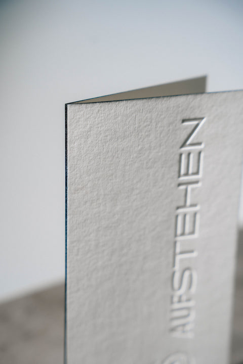 PREMIUM CARD "AUFSTEHEN"